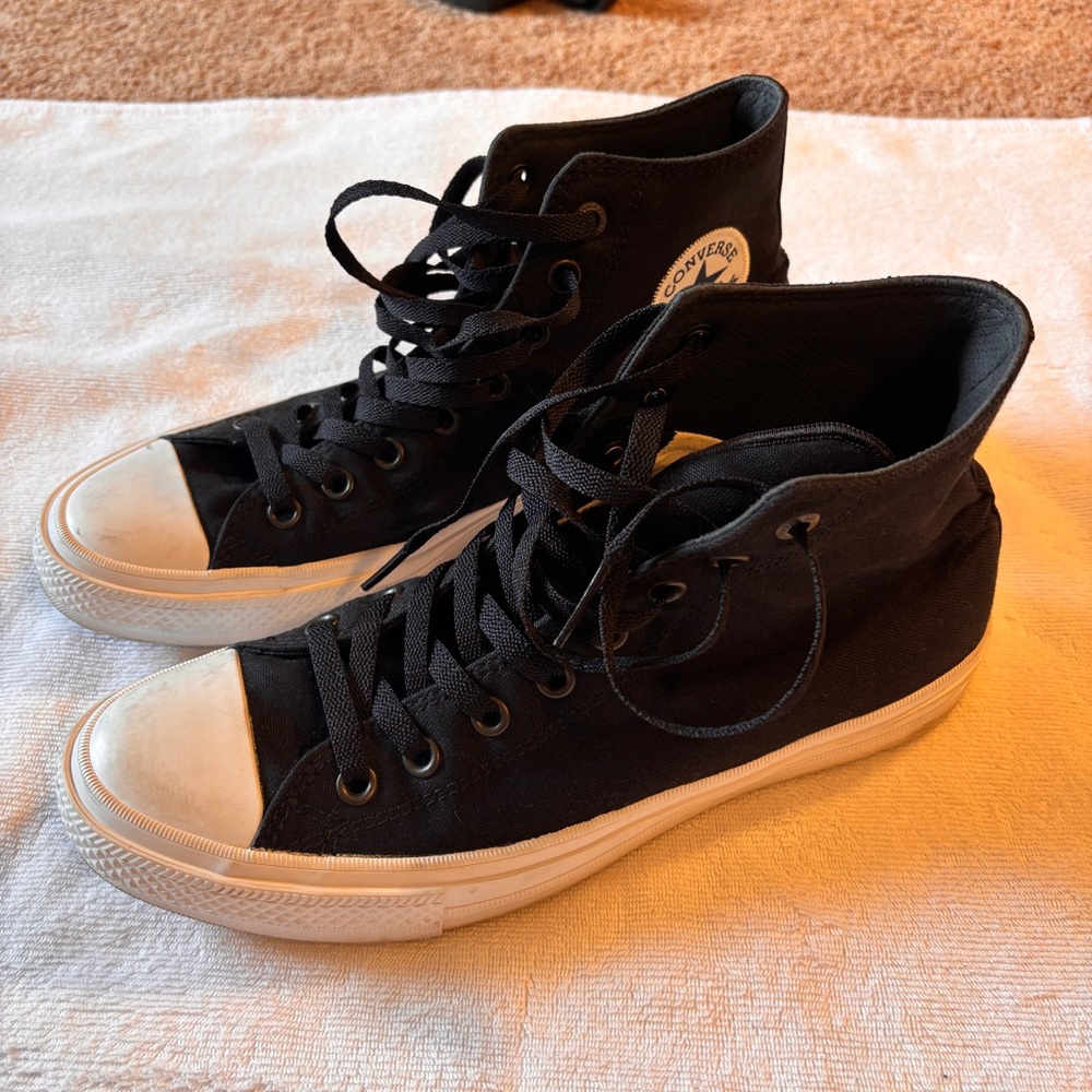 Men’s Converse Chuck Taylor High Top Sneakers